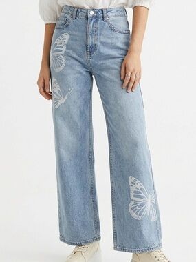 TINSELTOWN Light Washed Blue Denim Butterfly Print Flare high waisted Size 7